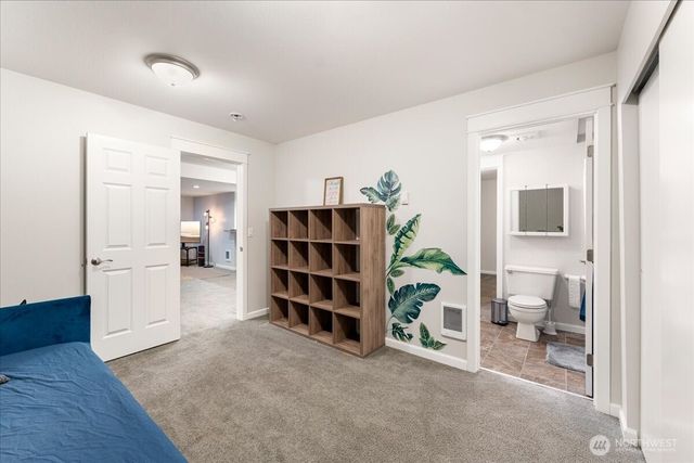 4002 55th Street Ct NW, Gig Harbor, WA 98335