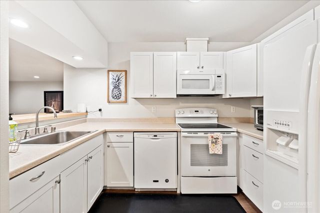 4002 55th Street Ct NW, Gig Harbor, WA 98335