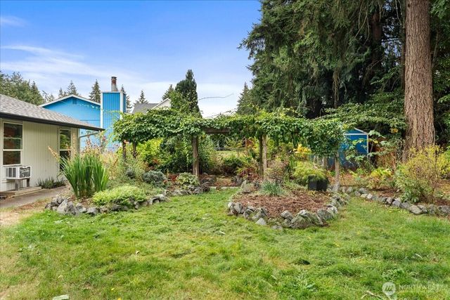 4002 55th Street Ct NW, Gig Harbor, WA 98335