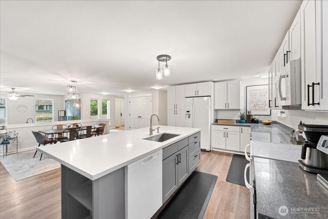 4002 55th Street Ct NW, Gig Harbor, WA 98335