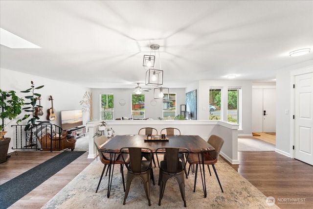 4002 55th Street Ct NW, Gig Harbor, WA 98335