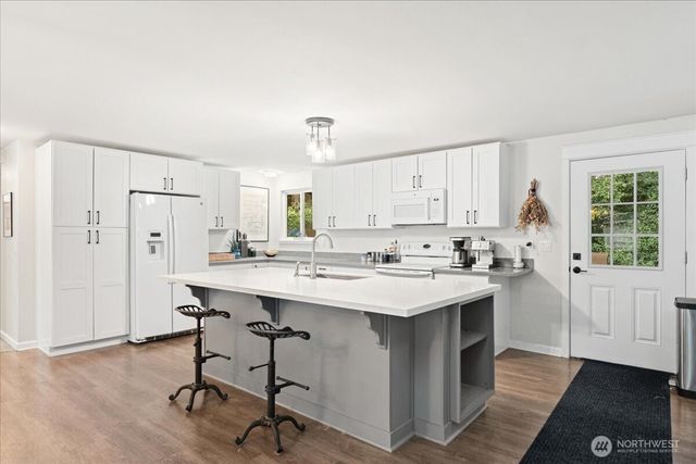 4002 55th Street Ct NW, Gig Harbor, WA 98335