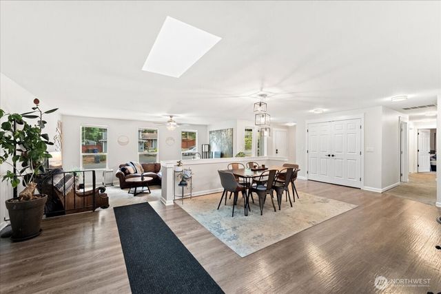 4002 55th Street Ct NW, Gig Harbor, WA 98335