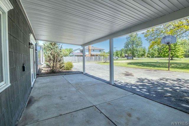 1940 Stony Point Road, Grand Island, NY 14072