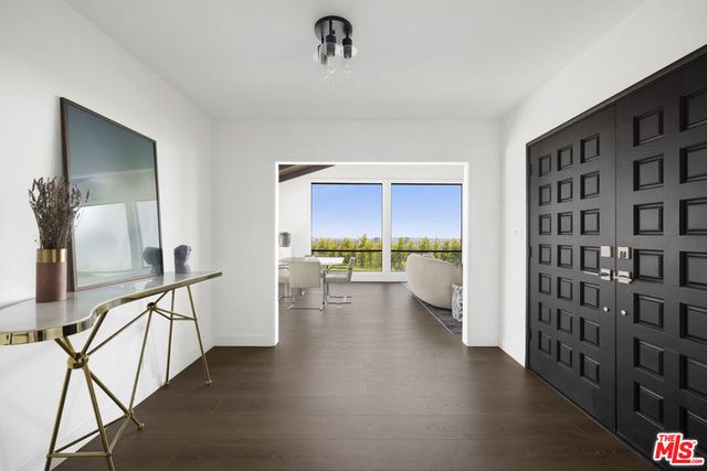 1680 Alta Mura Road, Pacific Palisades, CA 90272