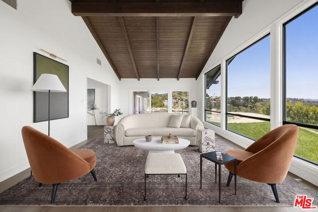 1680 Alta Mura Road, Pacific Palisades, CA 90272