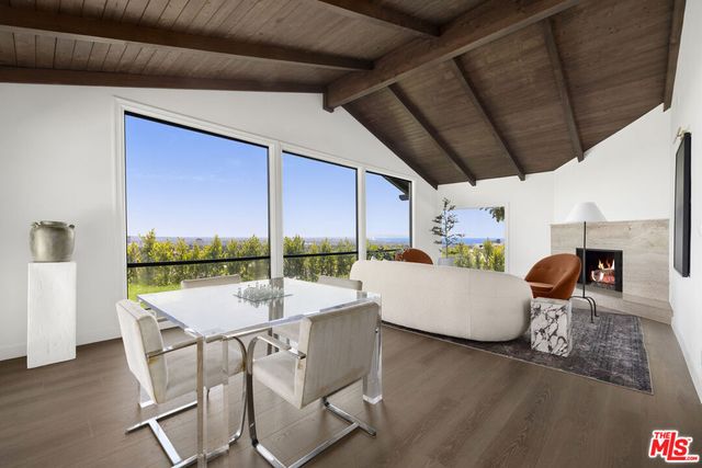 1680 Alta Mura Road, Pacific Palisades, CA 90272