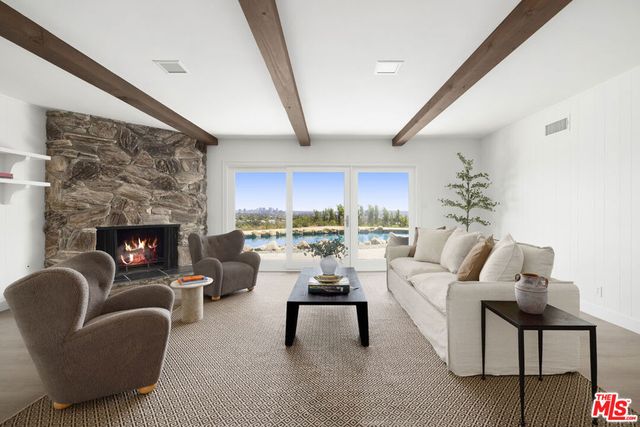 1680 Alta Mura Road, Pacific Palisades, CA 90272