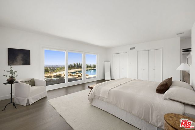 1680 Alta Mura Road, Pacific Palisades, CA 90272