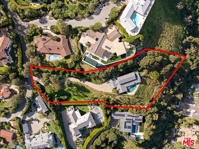 1680 Alta Mura Road, Pacific Palisades, CA 90272