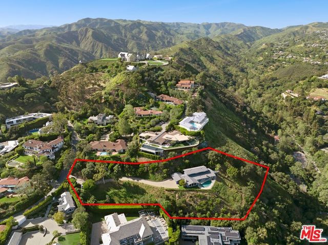 1680 Alta Mura Road, Pacific Palisades, CA 90272