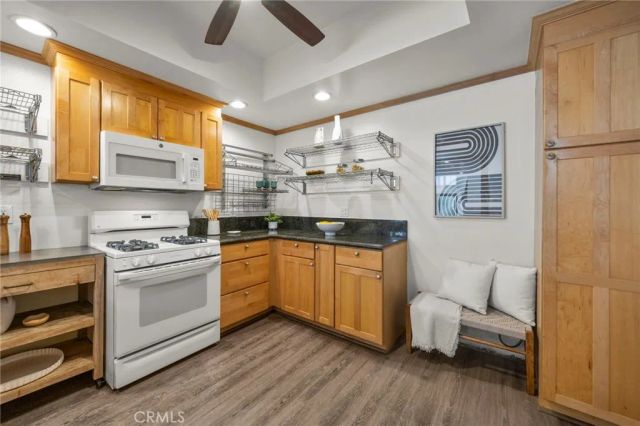 8180 Manitoba 334, Playa Del Rey, CA 90293