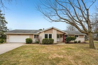 N69W7173 Bridge ROAD, Cedarburg, WI 53012