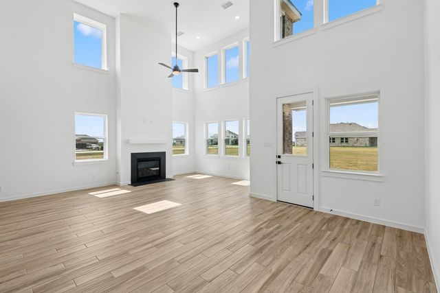 303 Boulden Court, Sealy, TX 77474