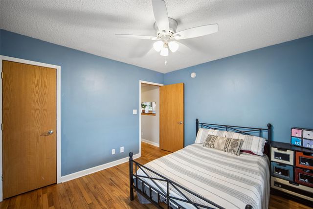 1989 SW 9th Street, Des Moines, IA 50315