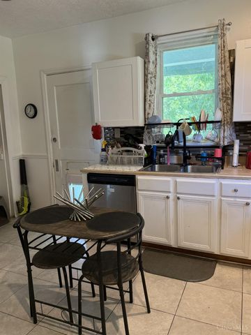 6842 Greismer Avenue, North College Hill, OH 45239