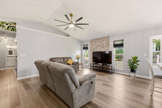 10701 W Dallas, Wichita, KS 67215