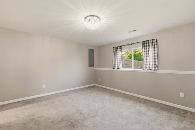 10701 W Dallas, Wichita, KS 67215