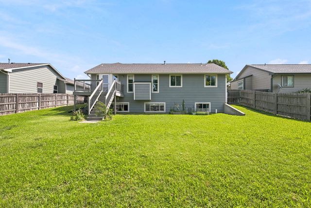 10701 W Dallas, Wichita, KS 67215