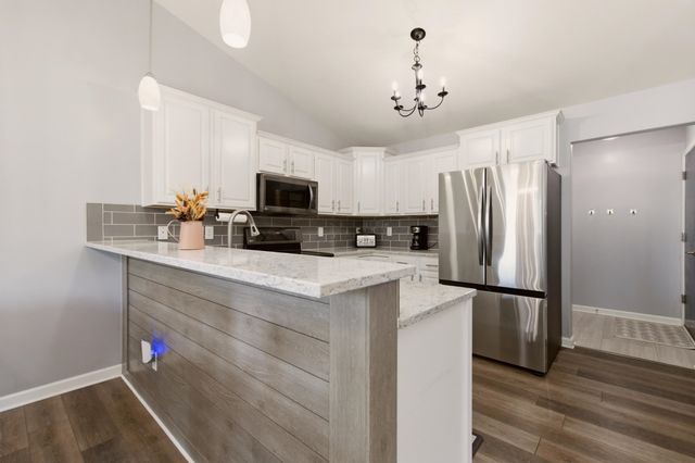 10701 W Dallas, Wichita, KS 67215