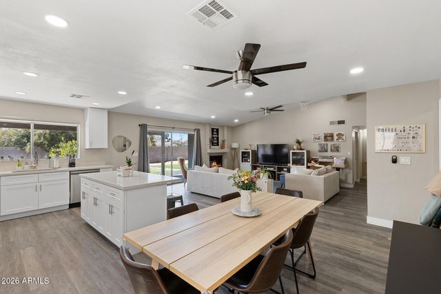 2210 E EDGEWOOD Avenue, Mesa, AZ 85204