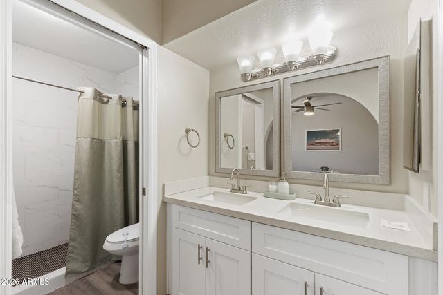 2210 E EDGEWOOD Avenue, Mesa, AZ 85204