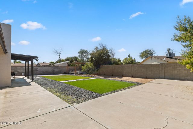 2210 E EDGEWOOD Avenue, Mesa, AZ 85204