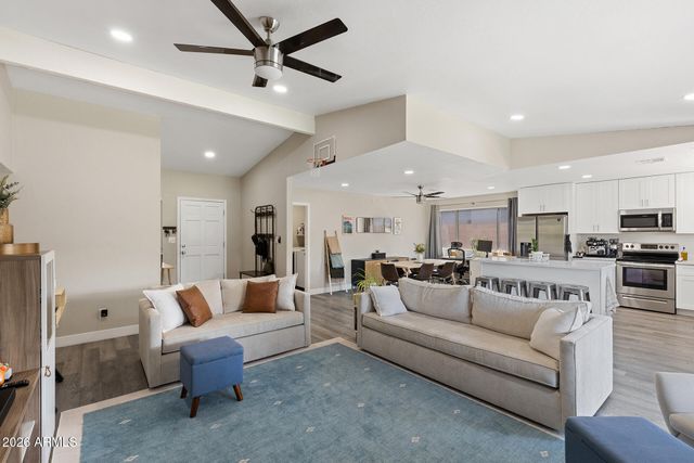 2210 E EDGEWOOD Avenue, Mesa, AZ 85204