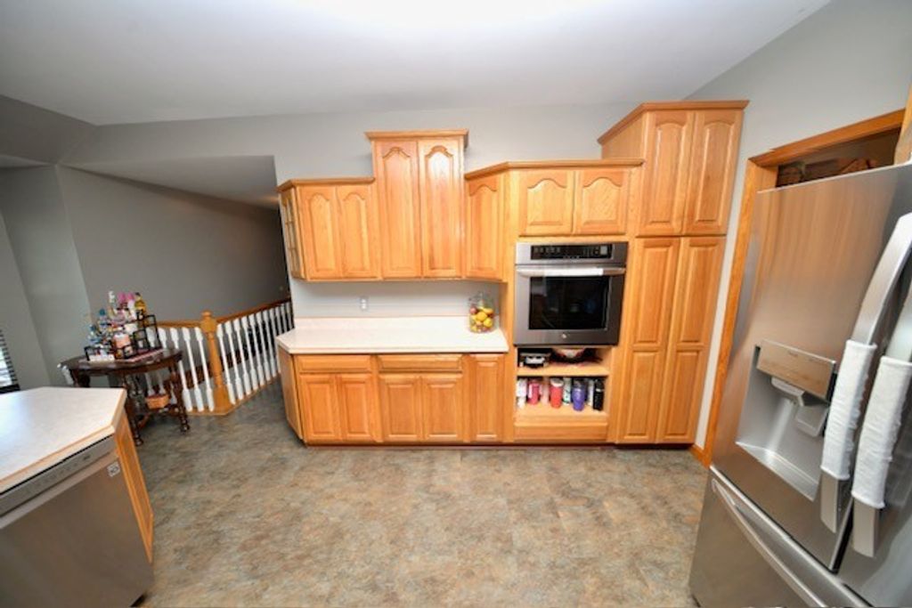 Image 26 of property listing at 3804 Fairfield Road, Mt Vernon, IL 62864