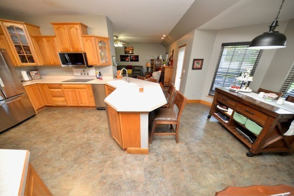 Image 29 of property listing at 3804 Fairfield Road, Mt Vernon, IL 62864