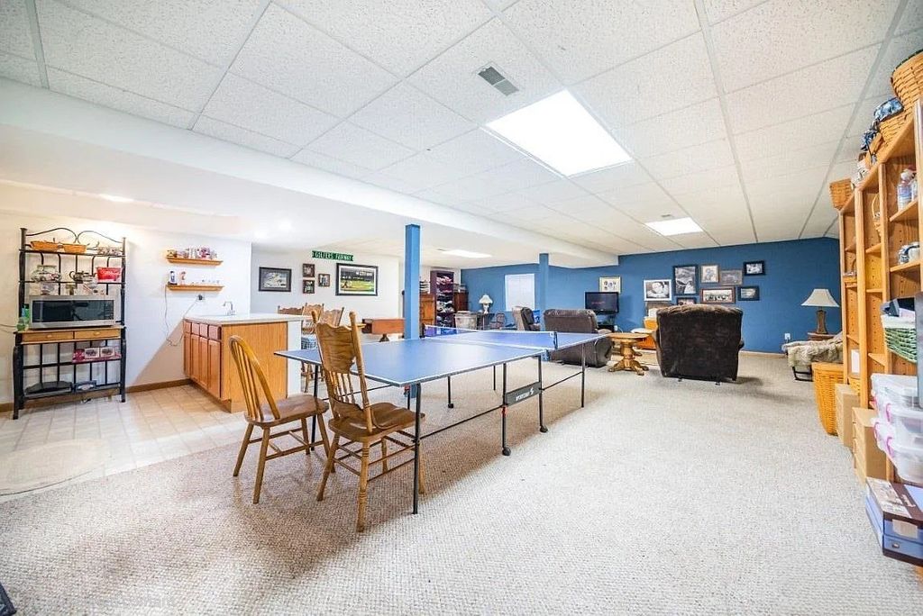 Image 36 of property listing at 3804 Fairfield Road, Mt Vernon, IL 62864