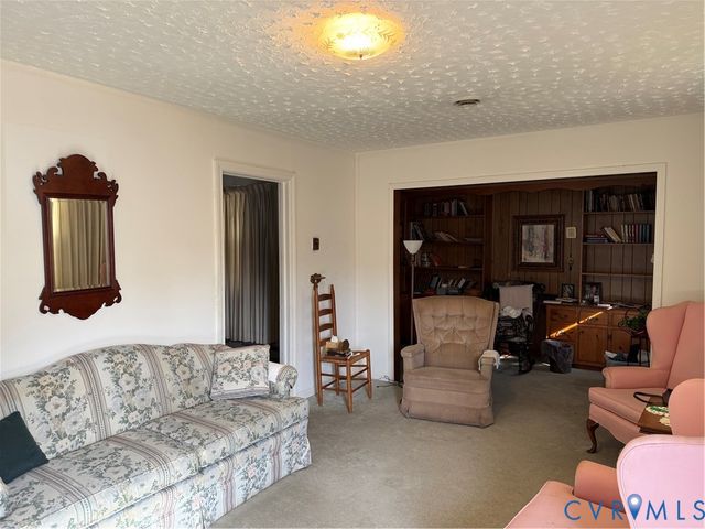 2805 Pickett St, Hopewell, VA 23860