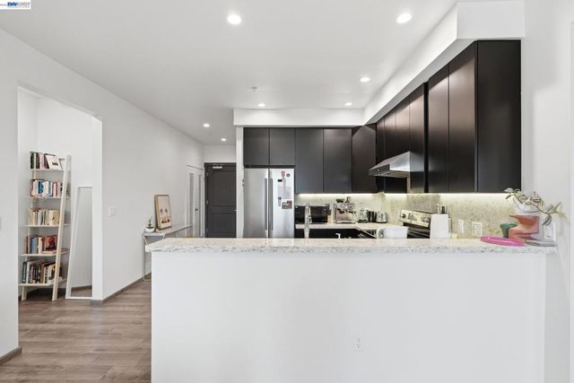 3535 Wawona St 315, San Francisco, CA 94116
