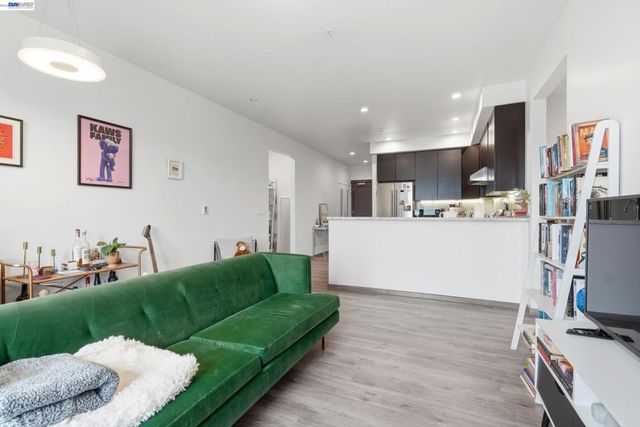 3535 Wawona St 315, San Francisco, CA 94116
