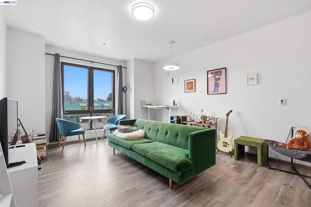 3535 Wawona St 315, San Francisco, CA 94116