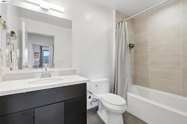 3535 Wawona St 315, San Francisco, CA 94116
