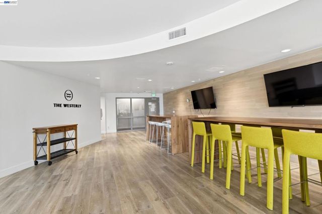 3535 Wawona St 315, San Francisco, CA 94116
