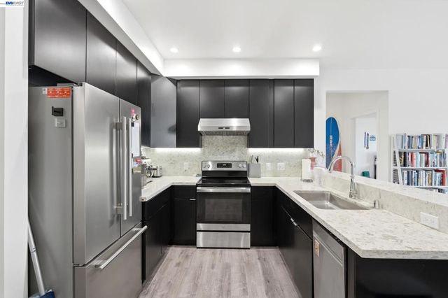 3535 Wawona St 315, San Francisco, CA 94116