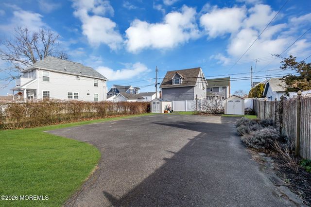 404 9th Avenue Upper, Belmar, NJ 07719