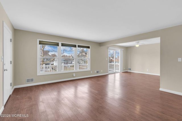 404 9th Avenue Upper, Belmar, NJ 07719