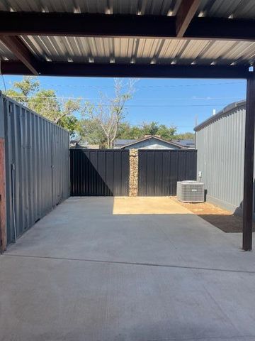 3920 Avenue U, Lubbock, TX 79412