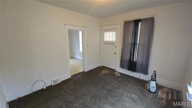 6350 Madison Avenue, St Louis, MO 63134