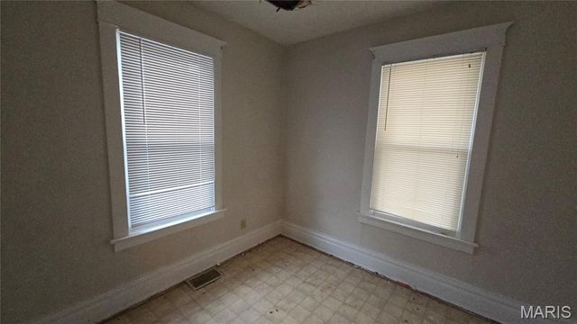 6350 Madison Avenue, St Louis, MO 63134