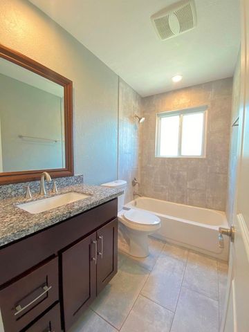 3411 Lynridge DR B, Austin, TX 78723