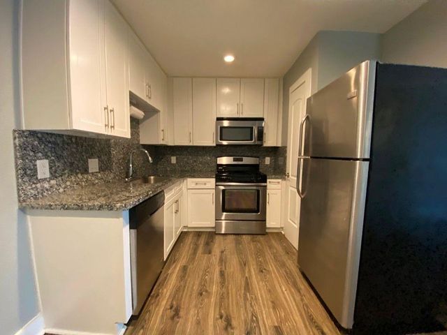 3411 Lynridge DR B, Austin, TX 78723