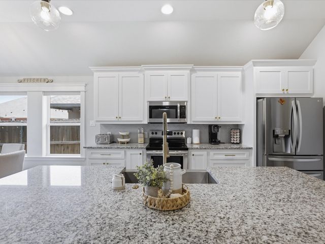 956 Sam Street, Springtown, TX 76082