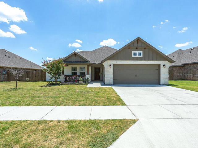 956 Sam Street, Springtown, TX 76082