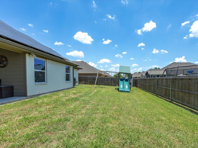 956 Sam Street, Springtown, TX 76082