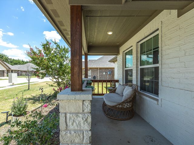 956 Sam Street, Springtown, TX 76082