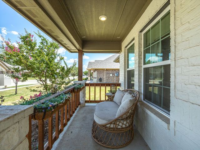 956 Sam Street, Springtown, TX 76082